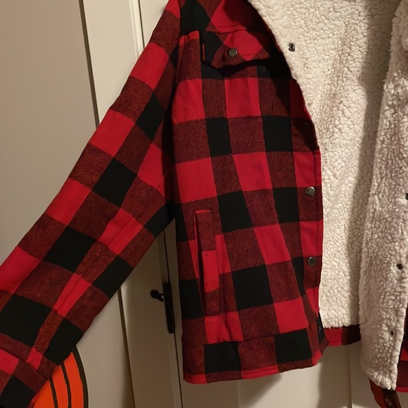 Comfy fuzzy jacket - Picture 3 of 3